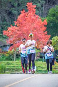 BIB: 3006, 0013, 2011
                            <button type="button" onclick="openModal(19240776)" class="btn btn-primary btn-sm float-right btn-popup" data-toggle="modal" data-target=".modal-high-quality">
                        <i class="fas fa-shopping-cart"></i> Add to Cart
                    </button>
                                            <button type="button" onclick="isThisMe(19240776, true)" class="btn btn-success btn-sm float-right btn-popup btn-isme hidden" data-toggle="tooltip" data-placement="bottom" title="นี่คือรูปของคุณใช่ไหม คลิกที่นี่เพื่อเอาเข้าอัลบั้ม">
                        <i class="fas fa-plus"></i> Add to album
                    </button>
                    <button type="button" onclick="isThisMe(19240776, false)" class="btn btn-warning btn-sm float-right btn-popup btn-isnotme hidden">
                        <i class="fas fa-ban"></i> Remove from album
                    </button>